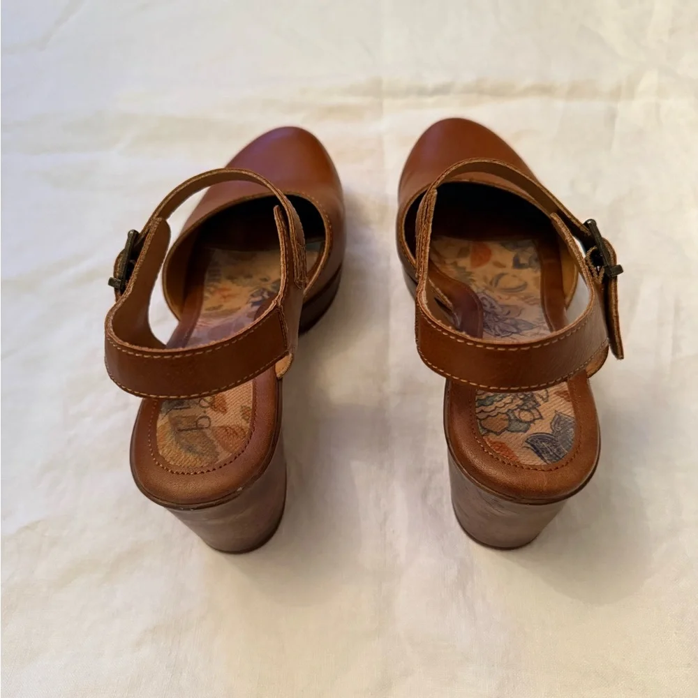 boc Tan Leather Women's Mules - Picture 5 of 6